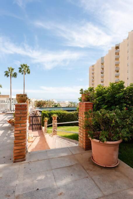 Amplio Con Vistas Al Mar Y Piscina En Benalmadena Benalmádena Exterior foto